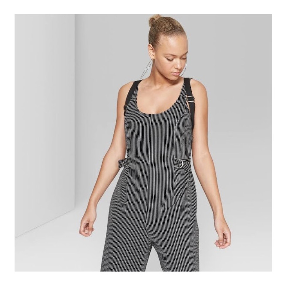 NWT Wild Fable cropped jumpsuit size small